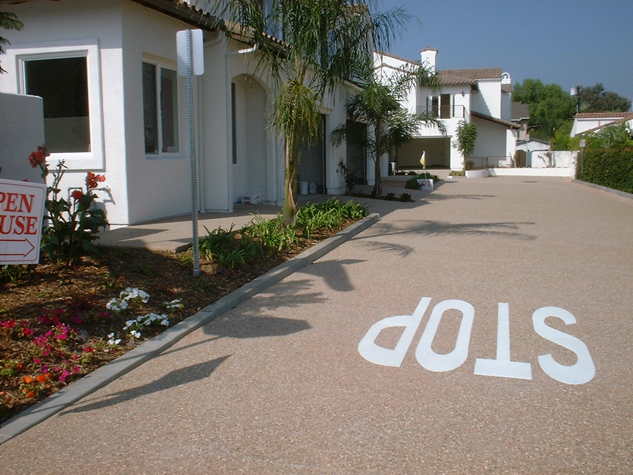 A Chip Floor With Stop Sign for Residential Outdoors