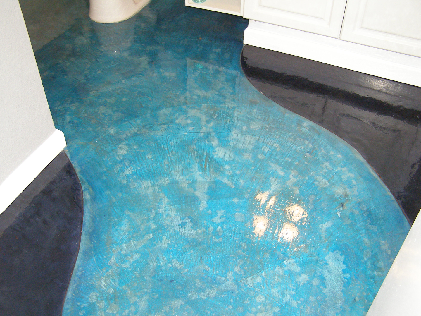 A Blue and Black Color Glazing Floor Surface