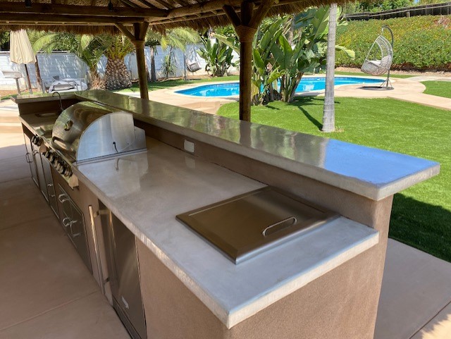 Close view of kitchen near the pool